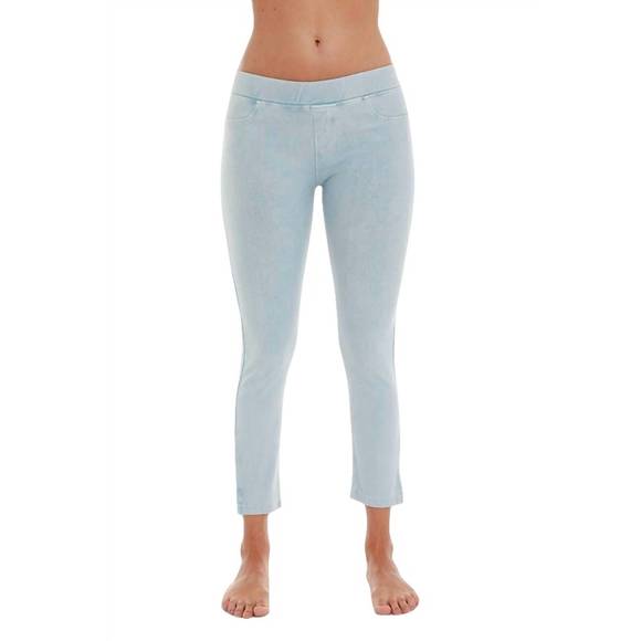 French Kyss Capri Jeggings 1 main image 0